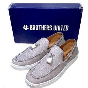 New! Brothers United leather shoes with tassels